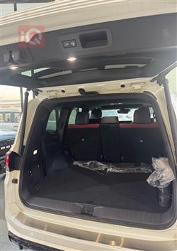 تۆیۆتا لاند کروزەر